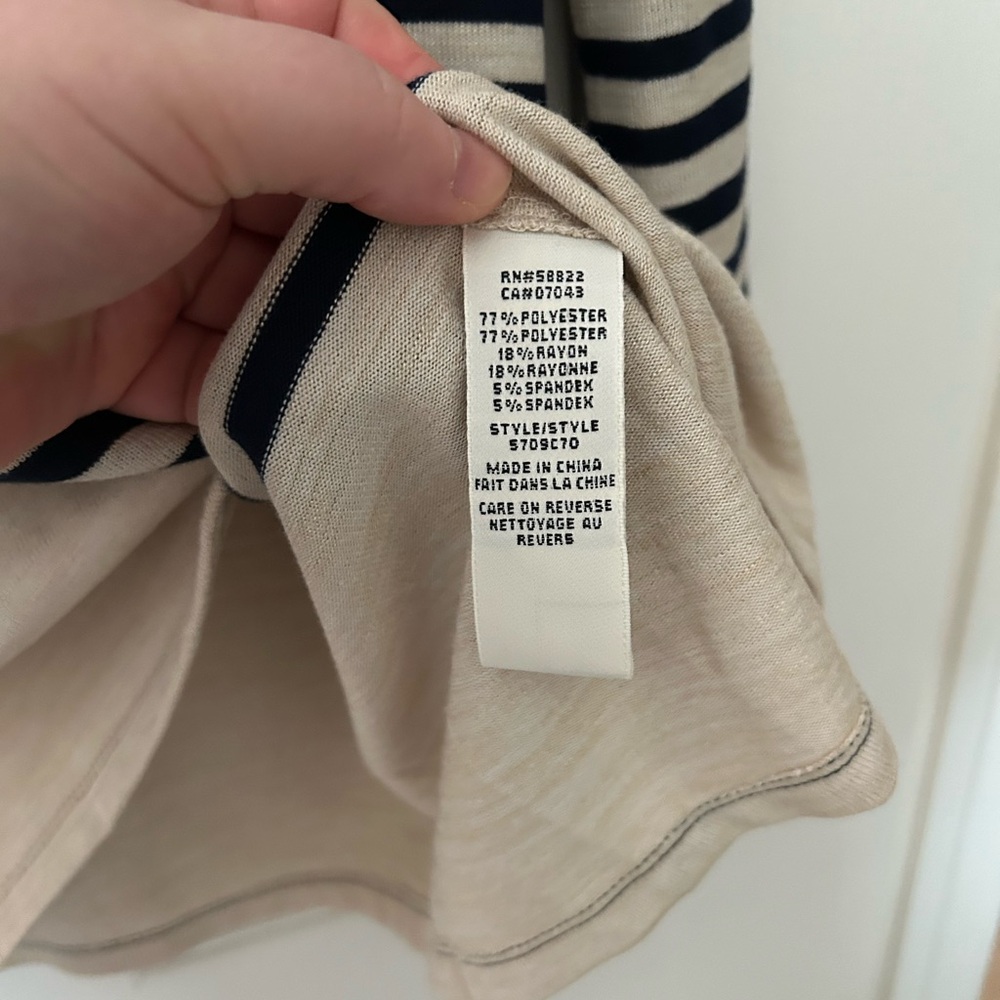 Max Studio Top - Picture 4 of 12